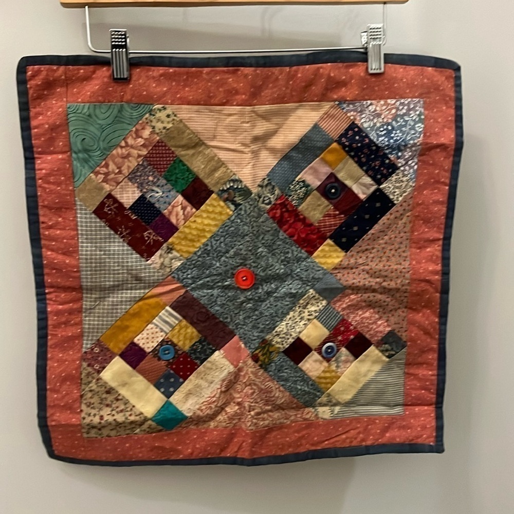 Small Homemade Quilt Wall Hanging 18” x 18” Buttons